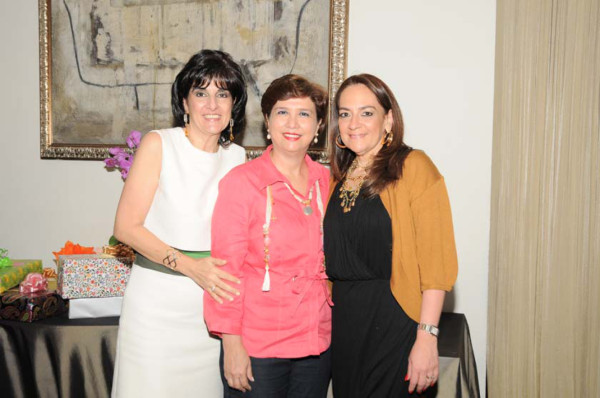 Happy Birthday Maribel Andonie!