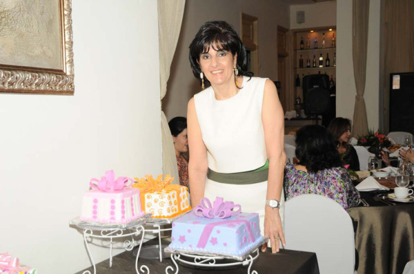 Happy Birthday Maribel Andonie!