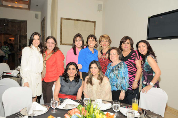Happy Birthday Maribel Andonie!
