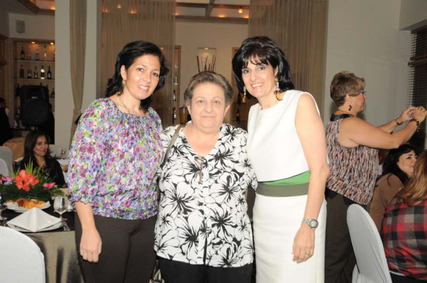 Happy Birthday Maribel Andonie!