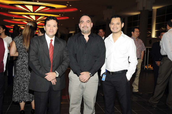 Rommel Fúnez, Jorge Fajardo y Omar Vásquez (Foto: Alex Muñoz)