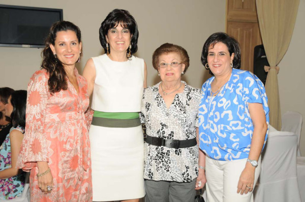 Happy Birthday Maribel Andonie!