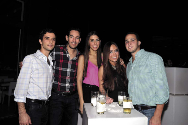 Turn up the night en Hanawa