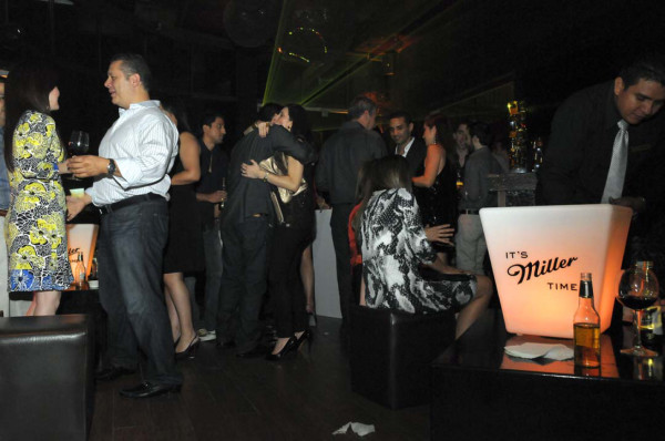 Turn up the night en Hanawa