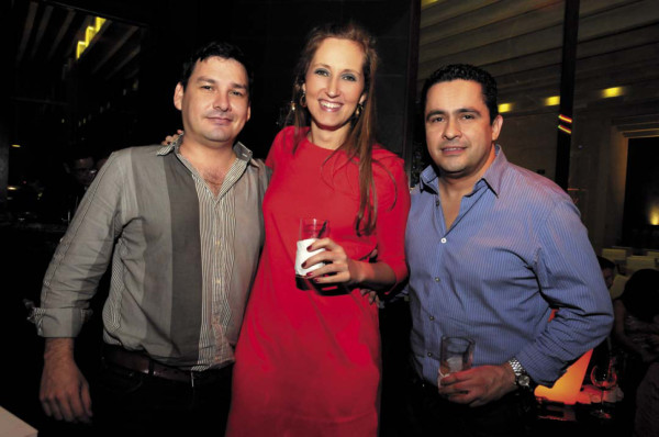 Turn up the night en Hanawa