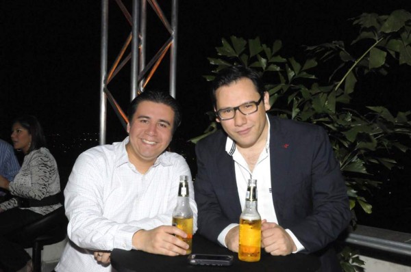 Miller Time en Nau Lounge