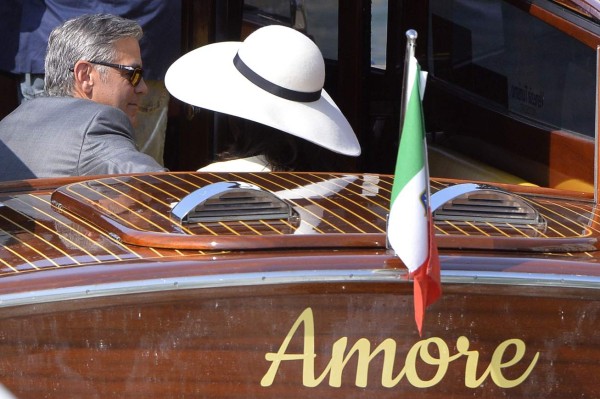 Clooney y Alamuddin oficializan boda