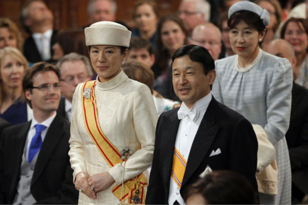 Príncipes y duques asisten a la coronación