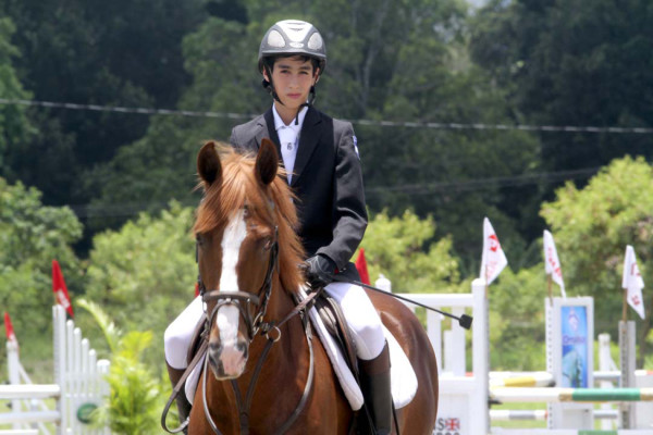 Competencia ecuestre de salto en La Lima