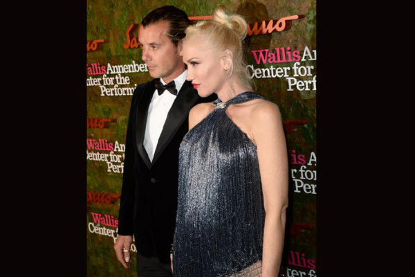 Gwen Stefani debuta su baby bump!