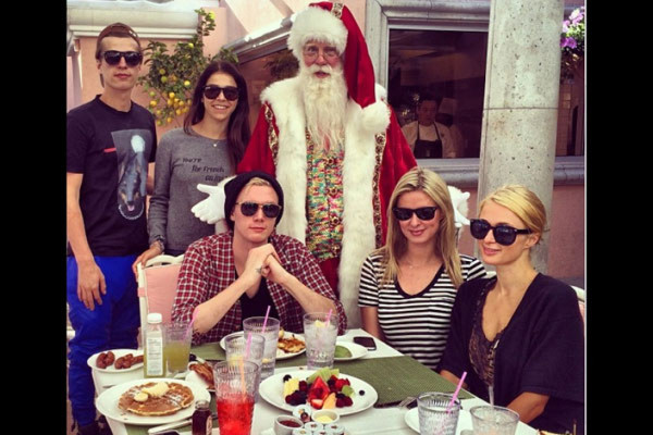 Hollywood celebra las festivas fiestas