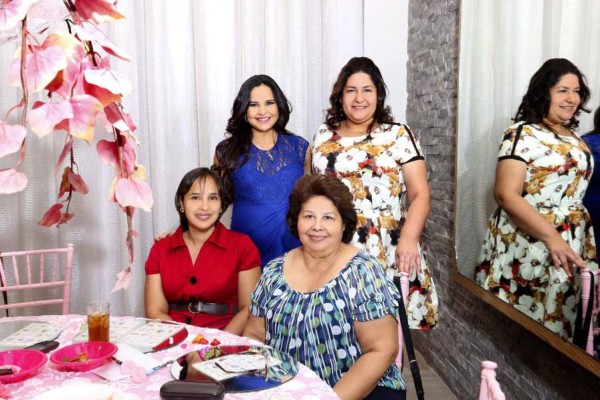 Baby shower for Any Adino