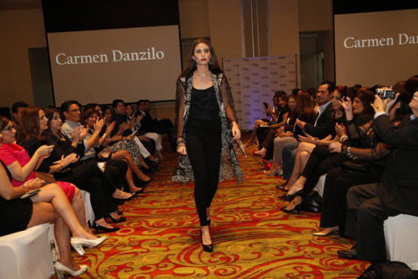 Runway show de Carmen Danzilo