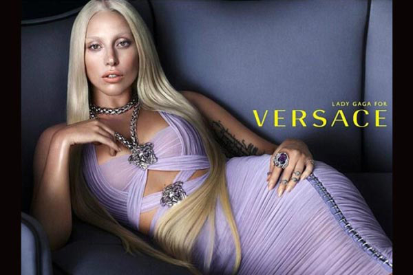 Lady Gaga, el nuevo rostro de Versace