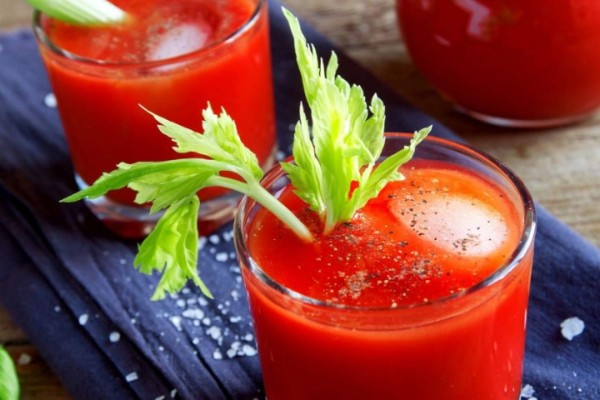 Cómo preparar un cóctel Bloody Mary #LikeAPro  