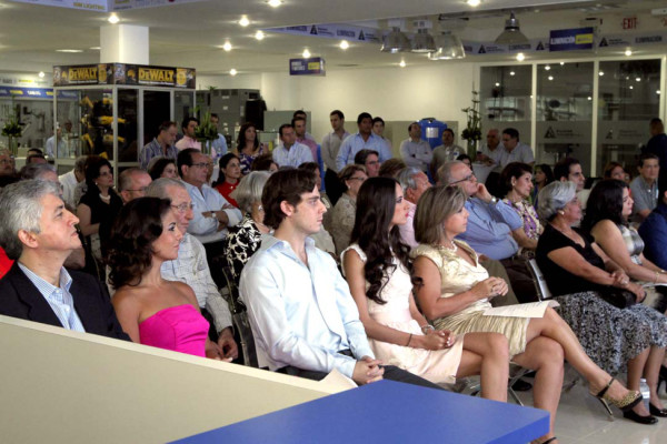 Inauguración de Equipos Industriales