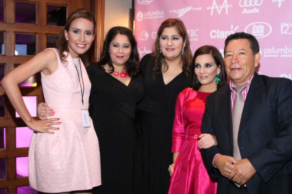 Rotundo éxito ESTILO Pink Party 2014