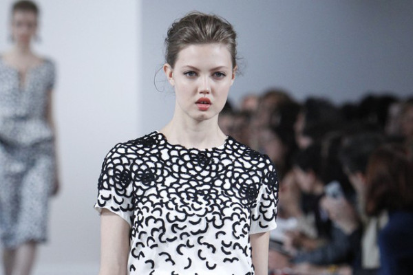 Oscar de la Renta presenta su colección 'Resort' 2013
