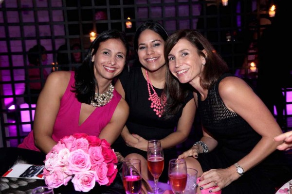 Rotundo éxito ESTILO Pink Party 2014