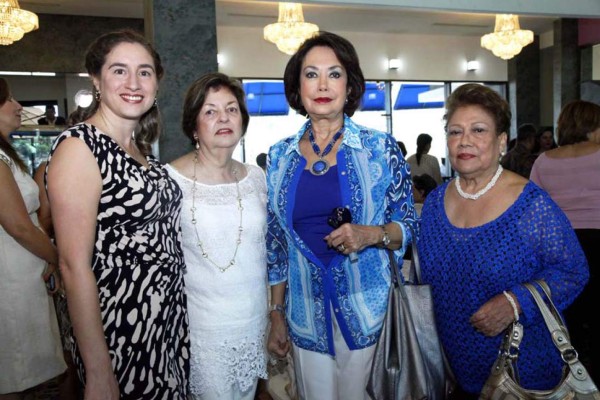 Cumpleaños de Maruca Reyes Noyola!