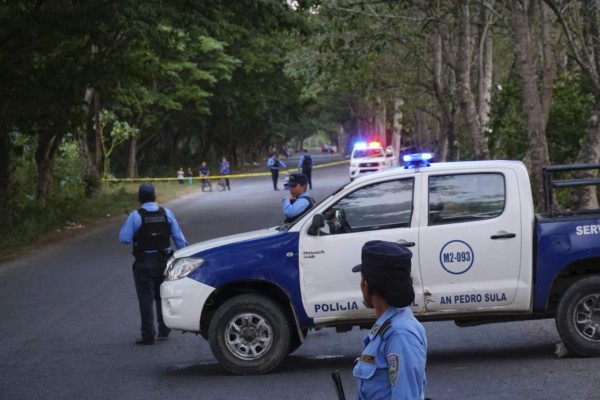 Dos de los muertos los encontraron en bolsas el martes en la tarde en el desvío a la colonia El Carmen.