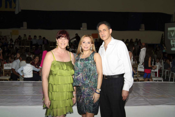 Desfile de modas de la EIS