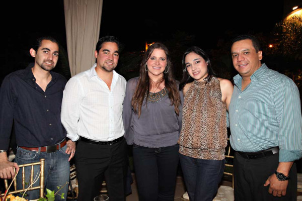 Happy birthday Carlos Gallardo!