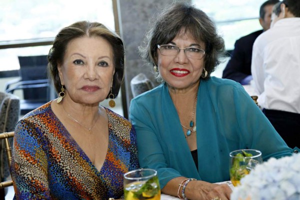 Cumpleaños de Maruca Reyes Noyola!