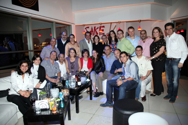 Celebrando 25 años de egresados