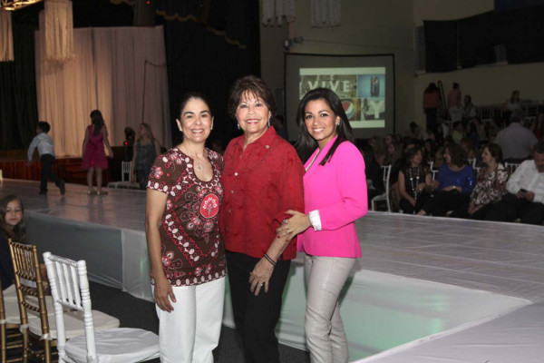 Desfile de modas de la EIS