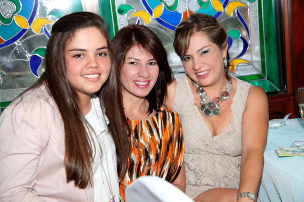 Baby shower para Rebecca Agurcia