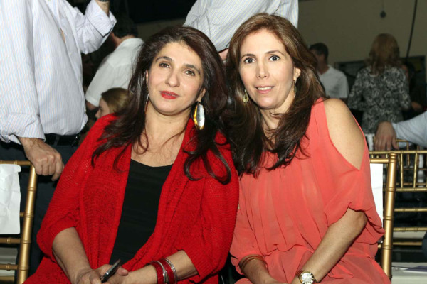 Desfile de modas de la EIS