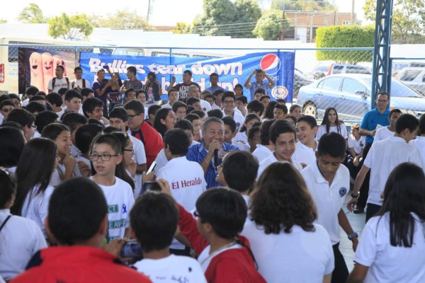 Concierto anti bullying en Macris School