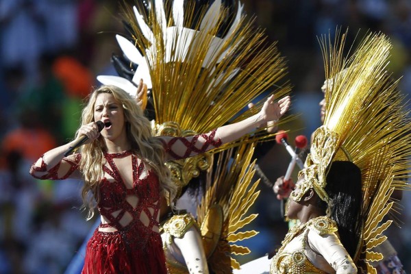 Shakira en la clausura de la Copa Mundial