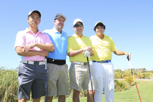 Torneo de golf en Roatán