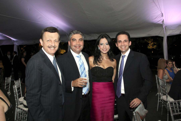 La boda de Neto Lázarus y Elisa Welchez