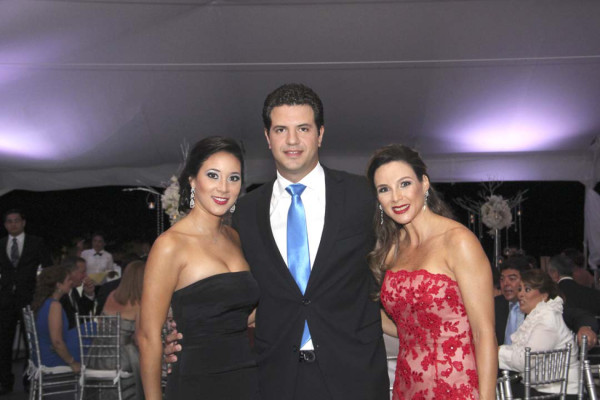 La boda de Neto Lázarus y Elisa Welchez