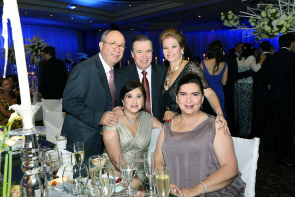 La boda de Juan Carlos Canahuati y Natalie Pagels