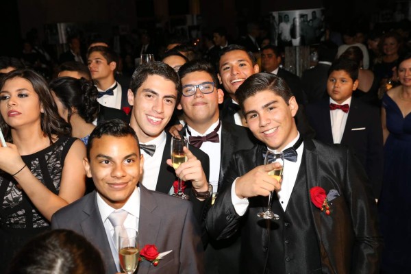 La fiesta Prom de Macris School 2017