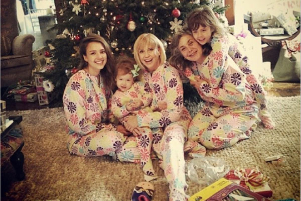 Hollywood celebra las festivas fiestas