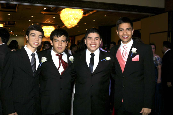 Grad night de la Academia Americana