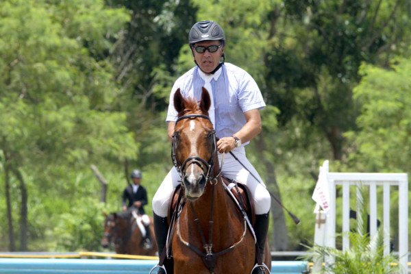 Competencia ecuestre de salto en La Lima