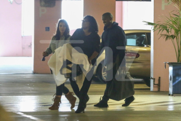 Fotografían a Kim junto a su hija