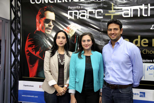 Denisse Flores, gerente comercial categoría de entretenimiento de Tigo, Valeria Rios, gerente de mercadeo de Bac/Credomatic y Pedro Andres Manzo, productor de Two Shows