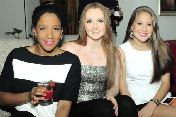 Happy birthday Valeria Hawit