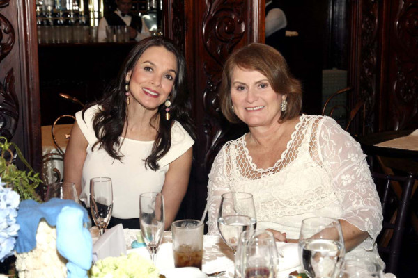 Baby shower para Vanessa Camarena y Xochitl Yuja