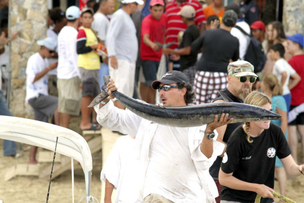 Torneo de pesca en Roatán