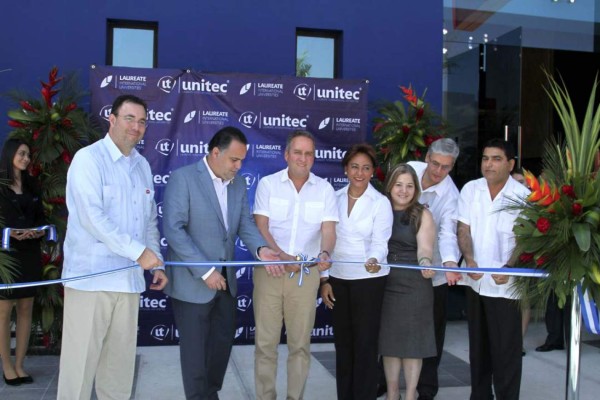 Inauguran moderno campus de UNITEC