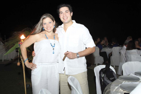 Torneo de golf en Roatán