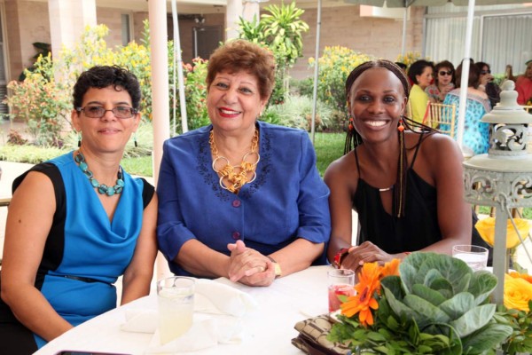 Almuerzo en residencia diplomática